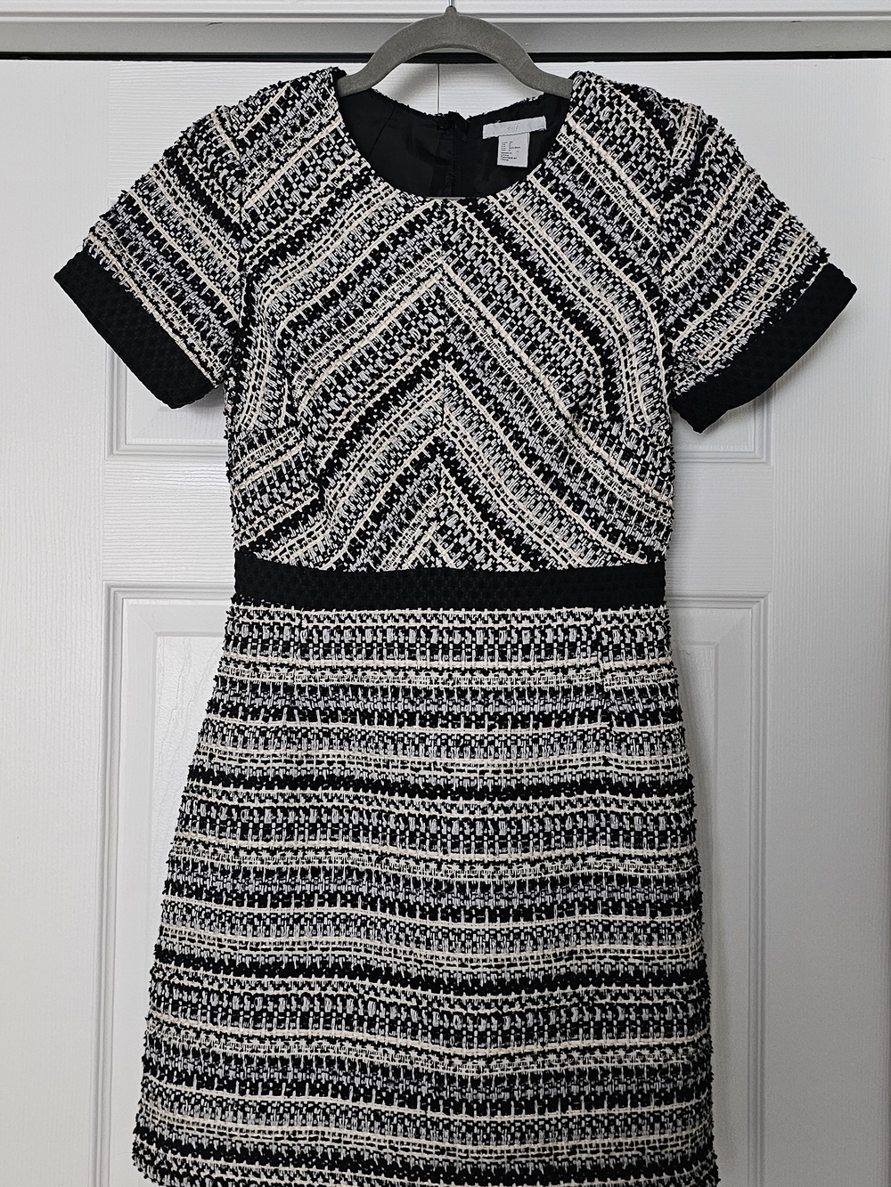 H&M Black and White Textured Short Sleeve Mini Dress